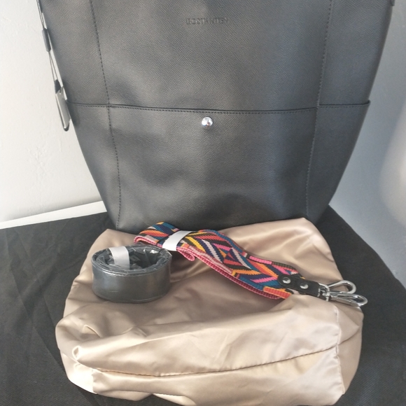 NWT Bostanten women's Leather Bucket Bag Purse Aztec Strap - Picture 3 of 10